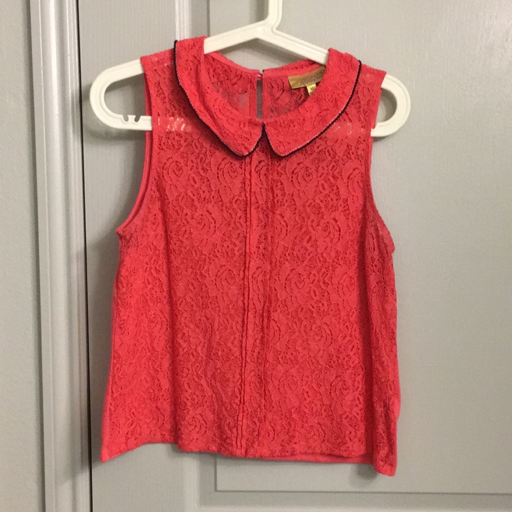 Collared tank